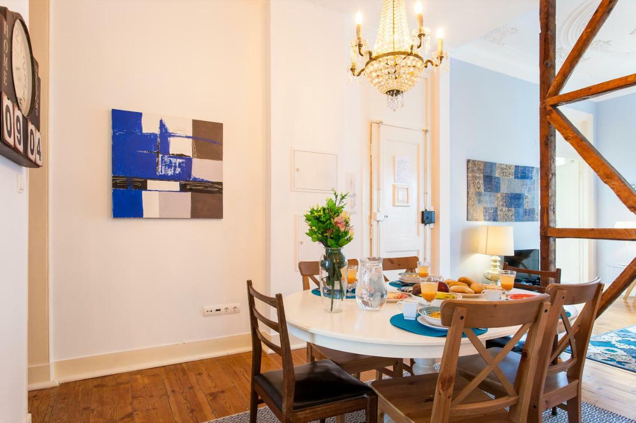 Bairro Alto 3 Bedroom Patio Flat! Lisbon Exterior photo